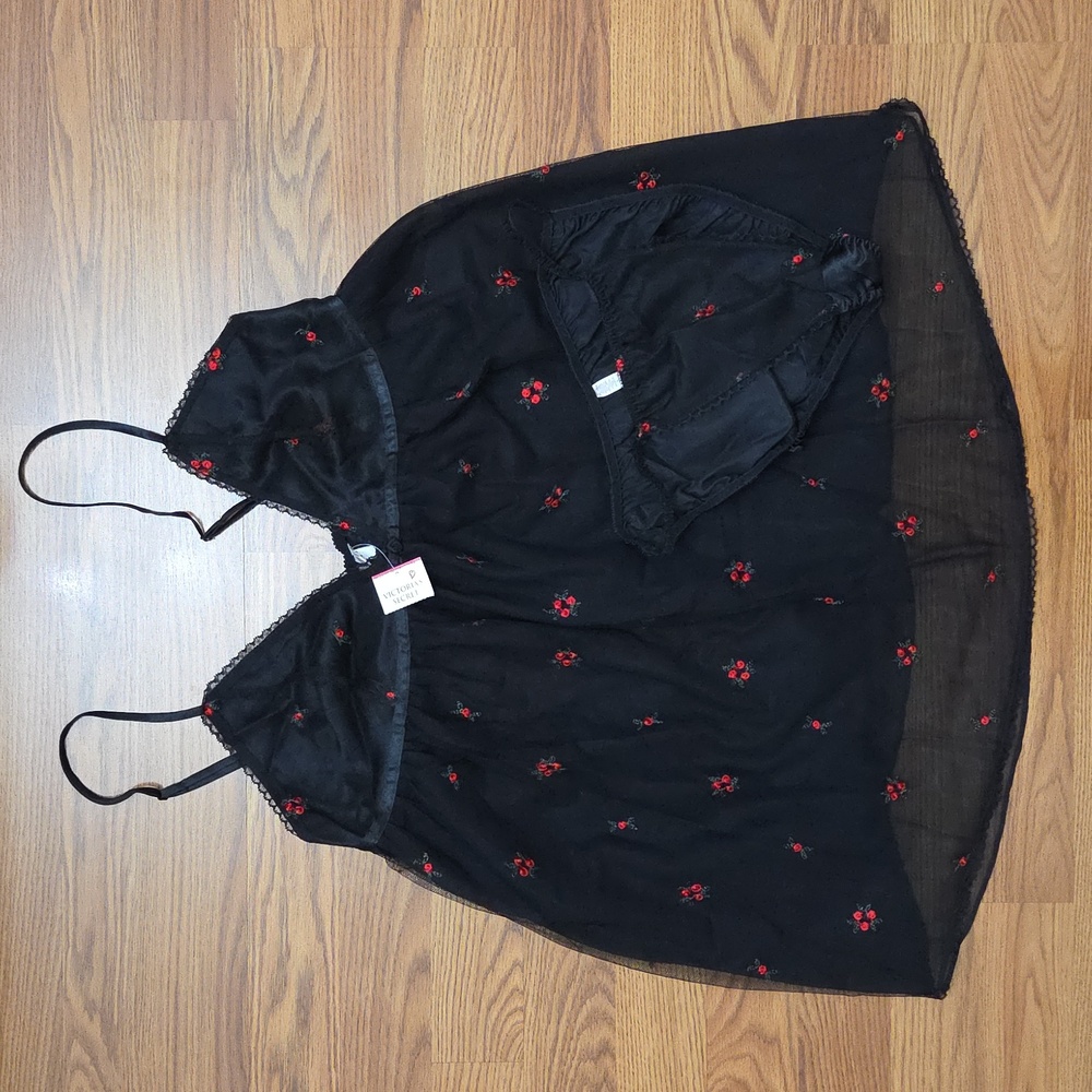 NWT🌹 Victoria's Secret Floral Mesh Babydoll Nightie Lingerie 2-Piece Set/ Large